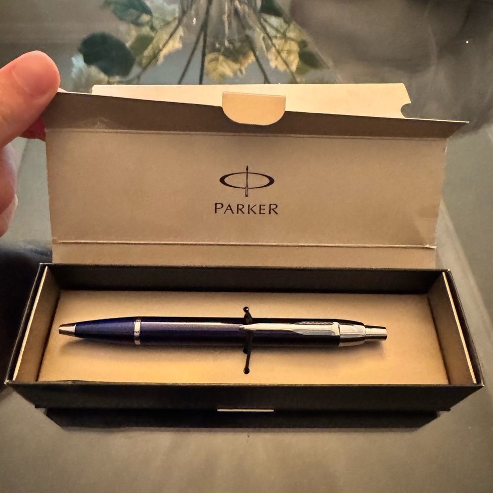 Parker IM Retractable Medium Point Chrome Blue Ballpoint Pen